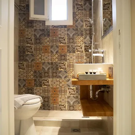 Dina Studio 2